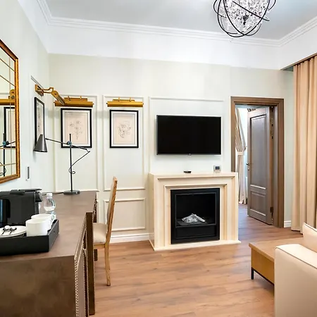 Best Western Plus Market Square Lviv Room photo
