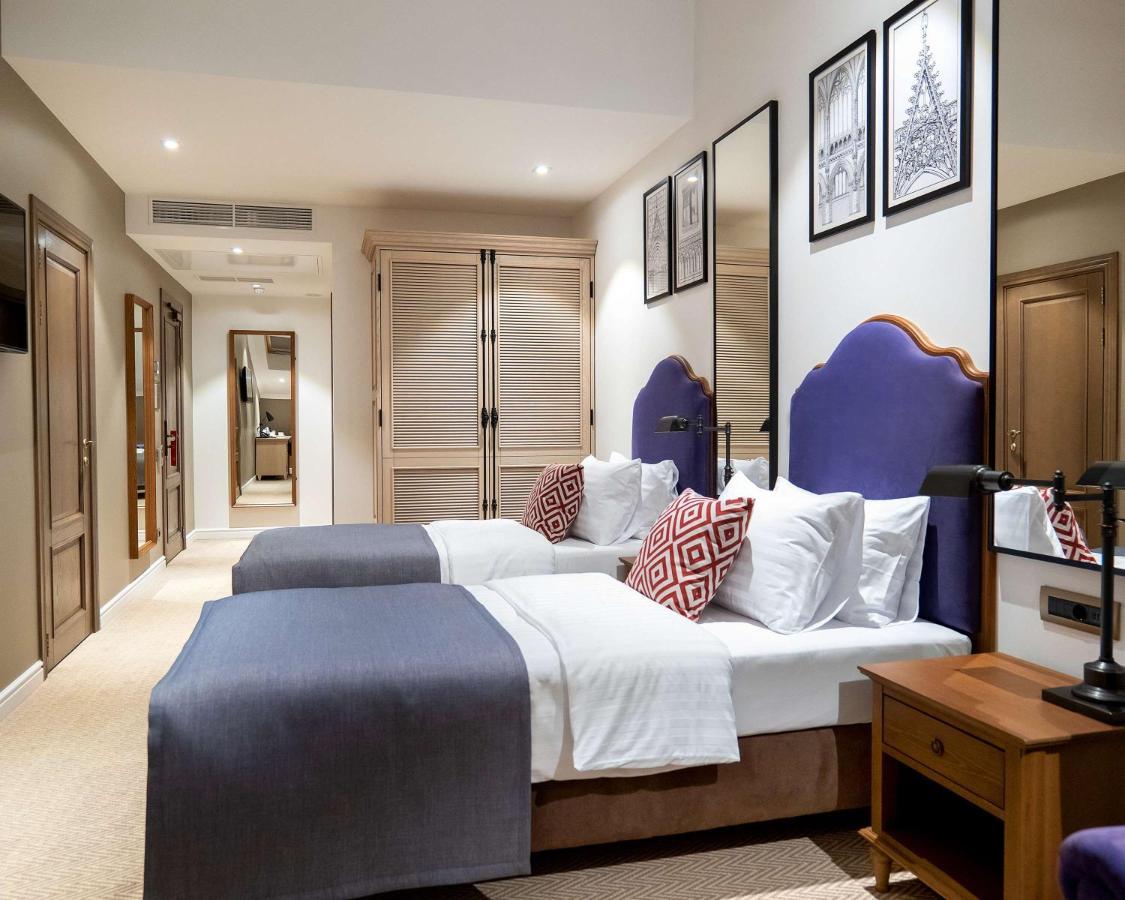 Western Market Square 4*
